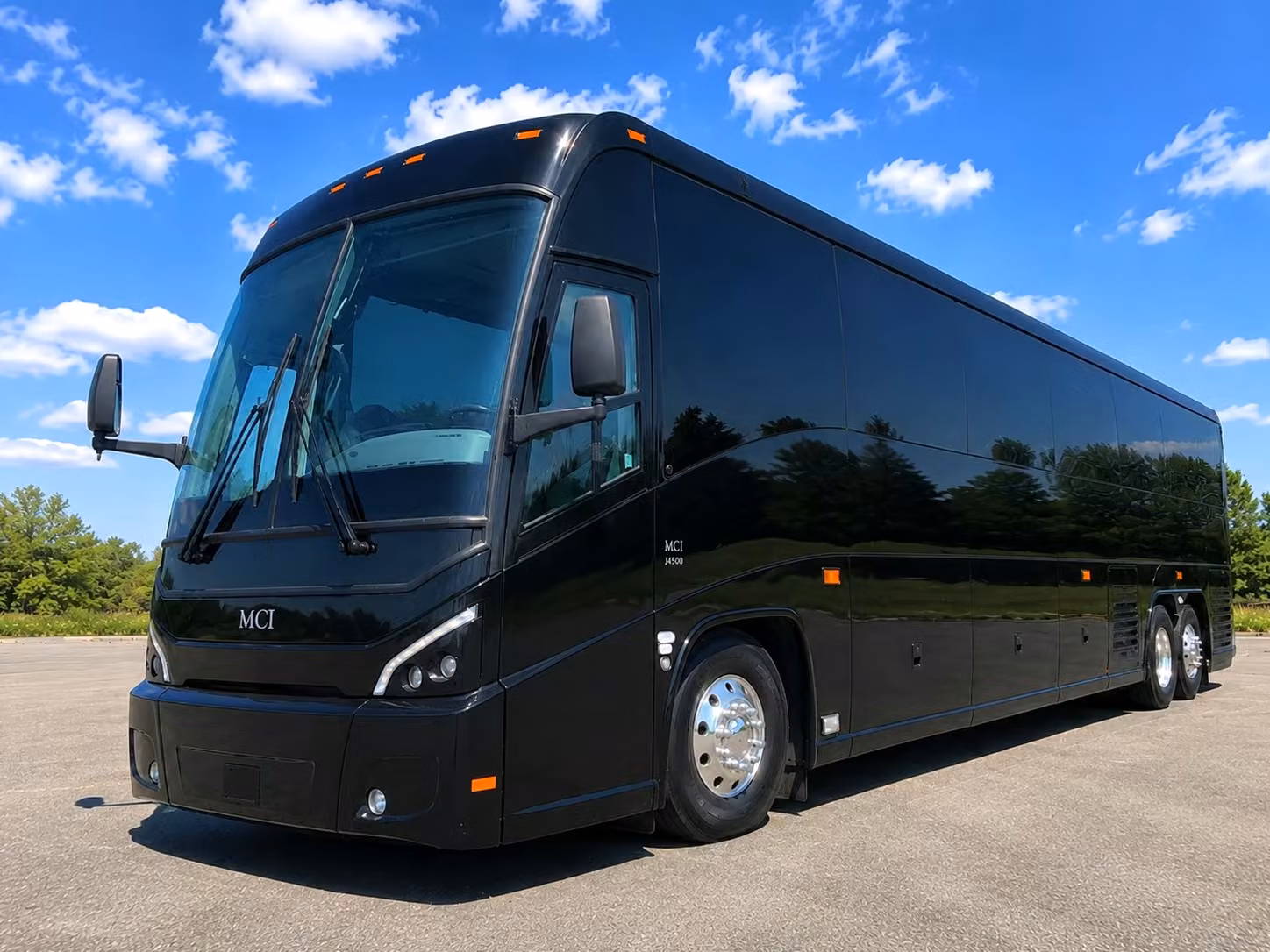 book a bakersfield charter bus for concerts sports and special events at mechanics bank arena