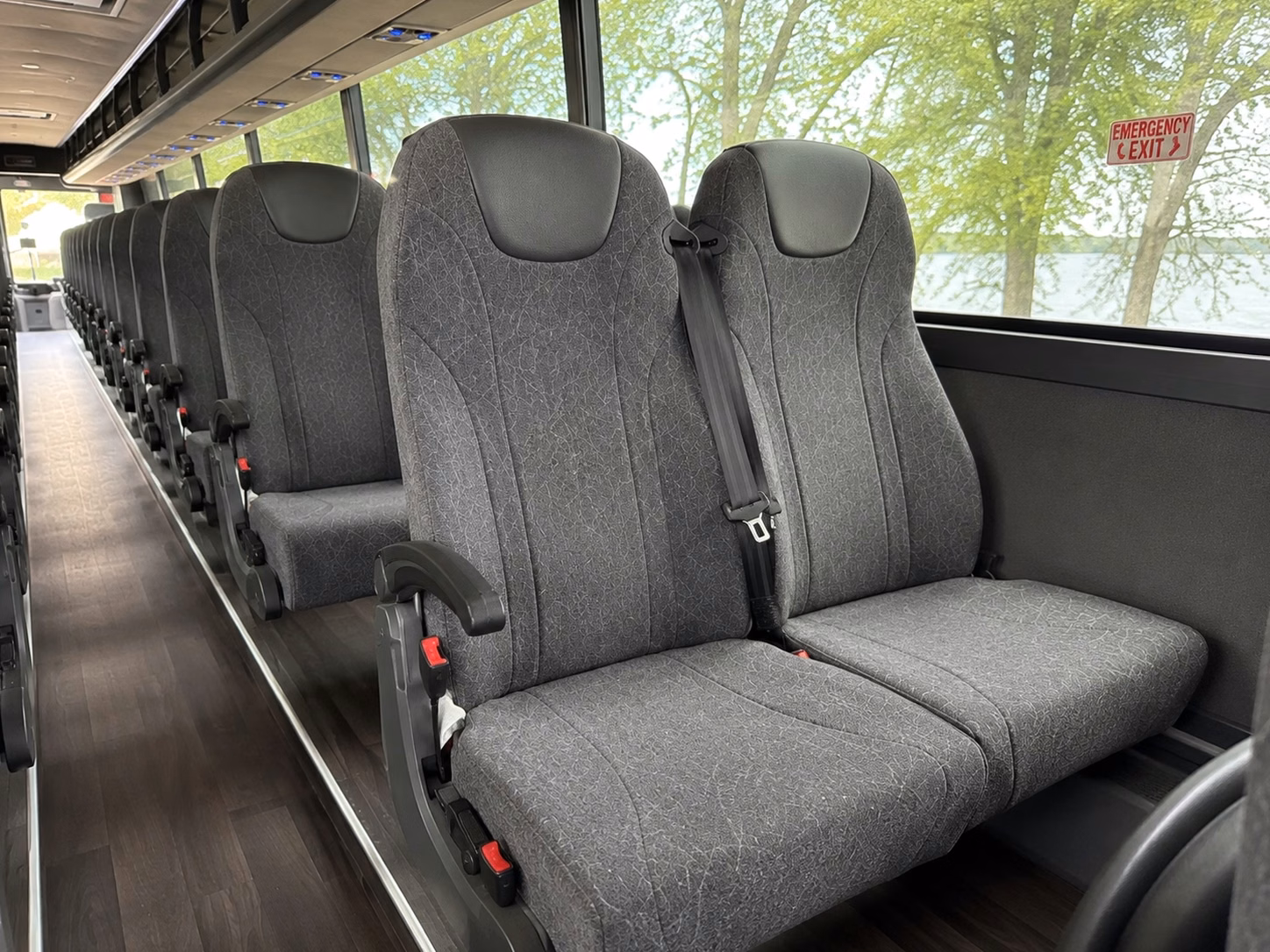 shuttle guests seamlessly between bakersfield hotels and your wedding venue